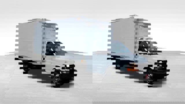 Used 2011 Chevrolet Express 3500 Extended image 2