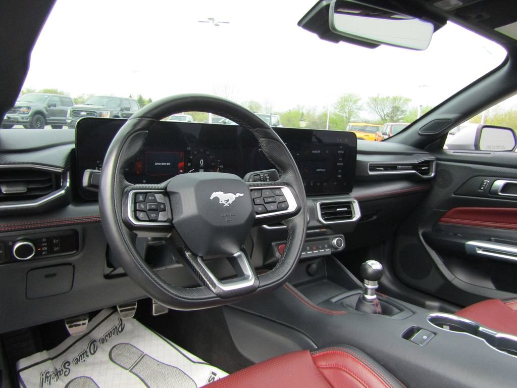 Used 2025 Ford Mustang GT Premium RWD image 22