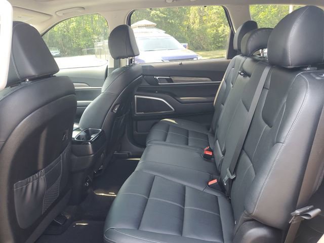 Used 2022 Kia Telluride EX image 10