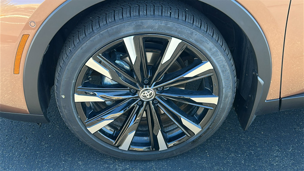 Certified 2026 Toyota Crown Platinum image 9