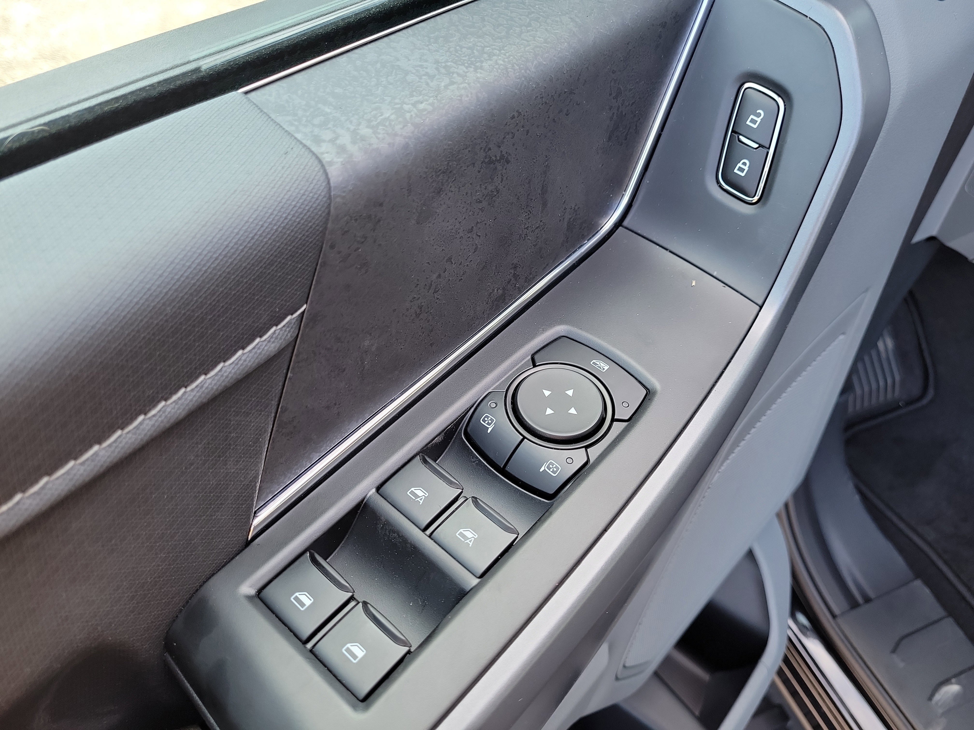 New 2026 Ford F150 XLT w/ Equipment Group 302A MID image 16