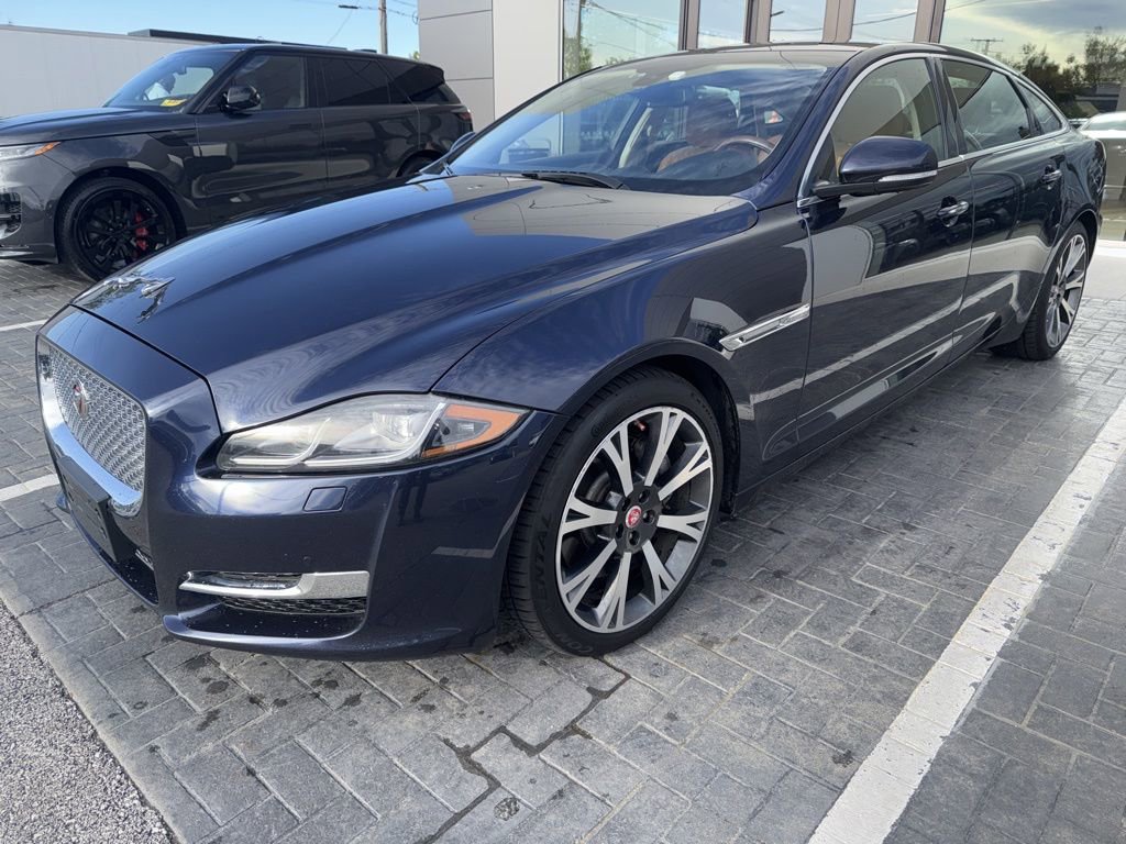 Used 2017 Jaguar XJ L Portfolio AWD/4WD image 1