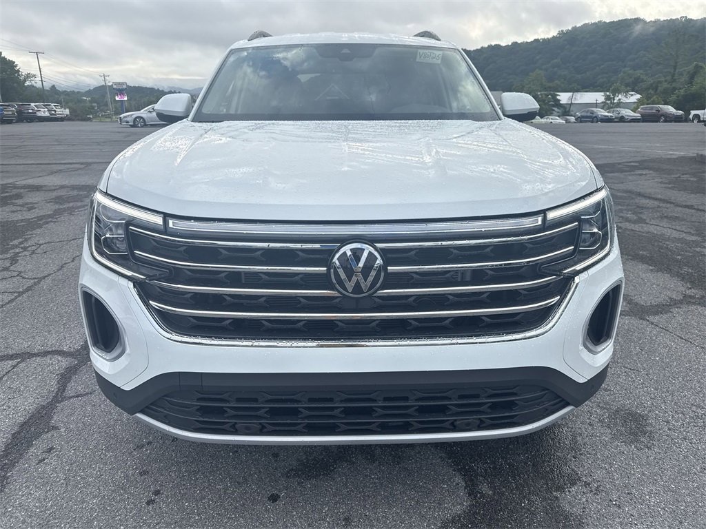 New 2025 Volkswagen Atlas SE image 2