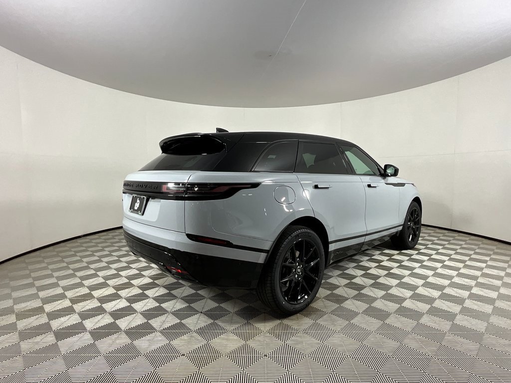 New 2026 Land Rover Range Rover Velar Dynamic SE image 2