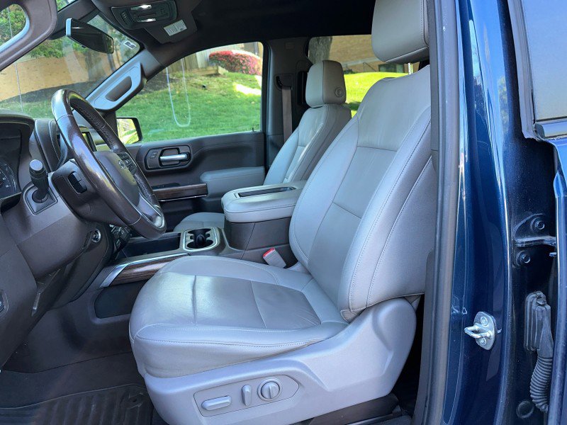 Used 2021 Chevrolet Silverado 1500 RST w/ Convenience Package II AWD/4WD image 17