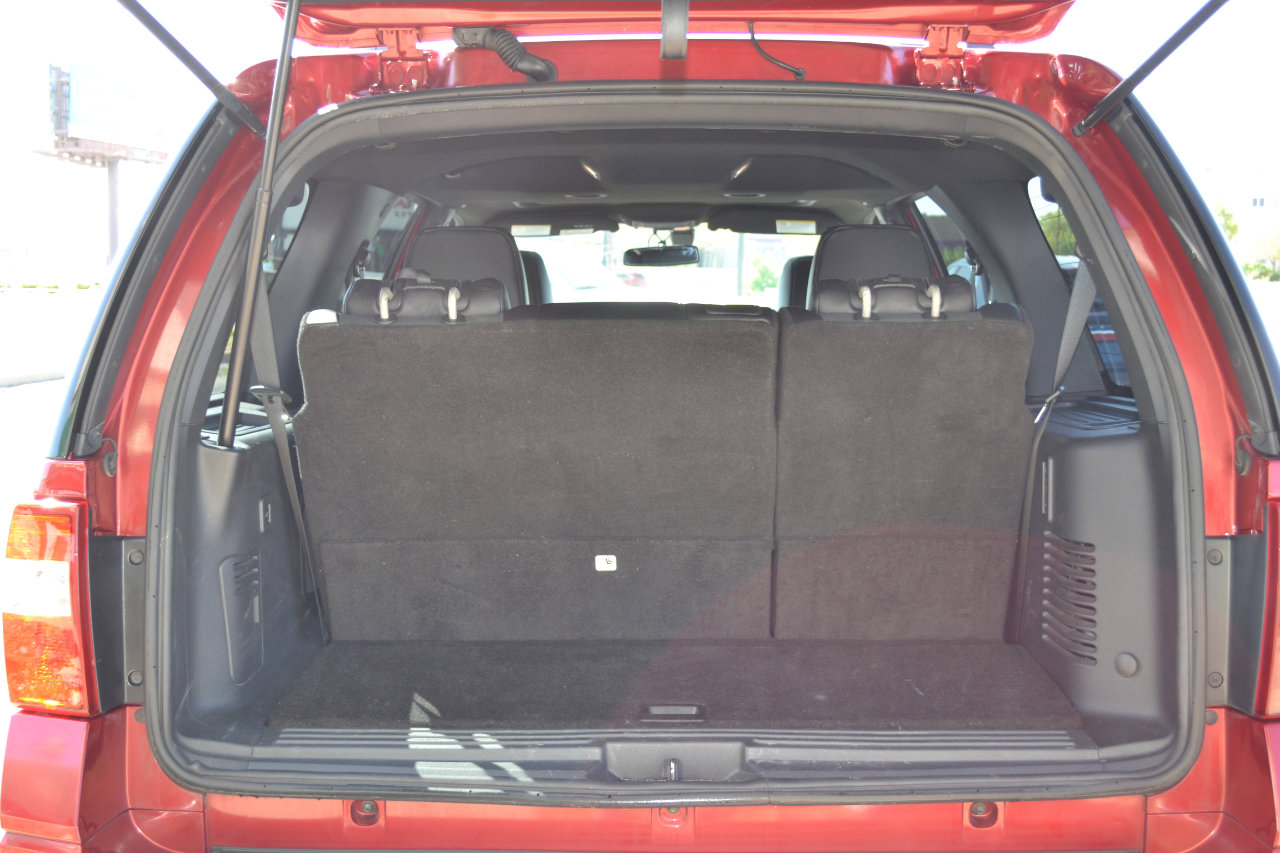 Used 2016 Ford Expedition Limited w/ Equipment Group 301A image 9