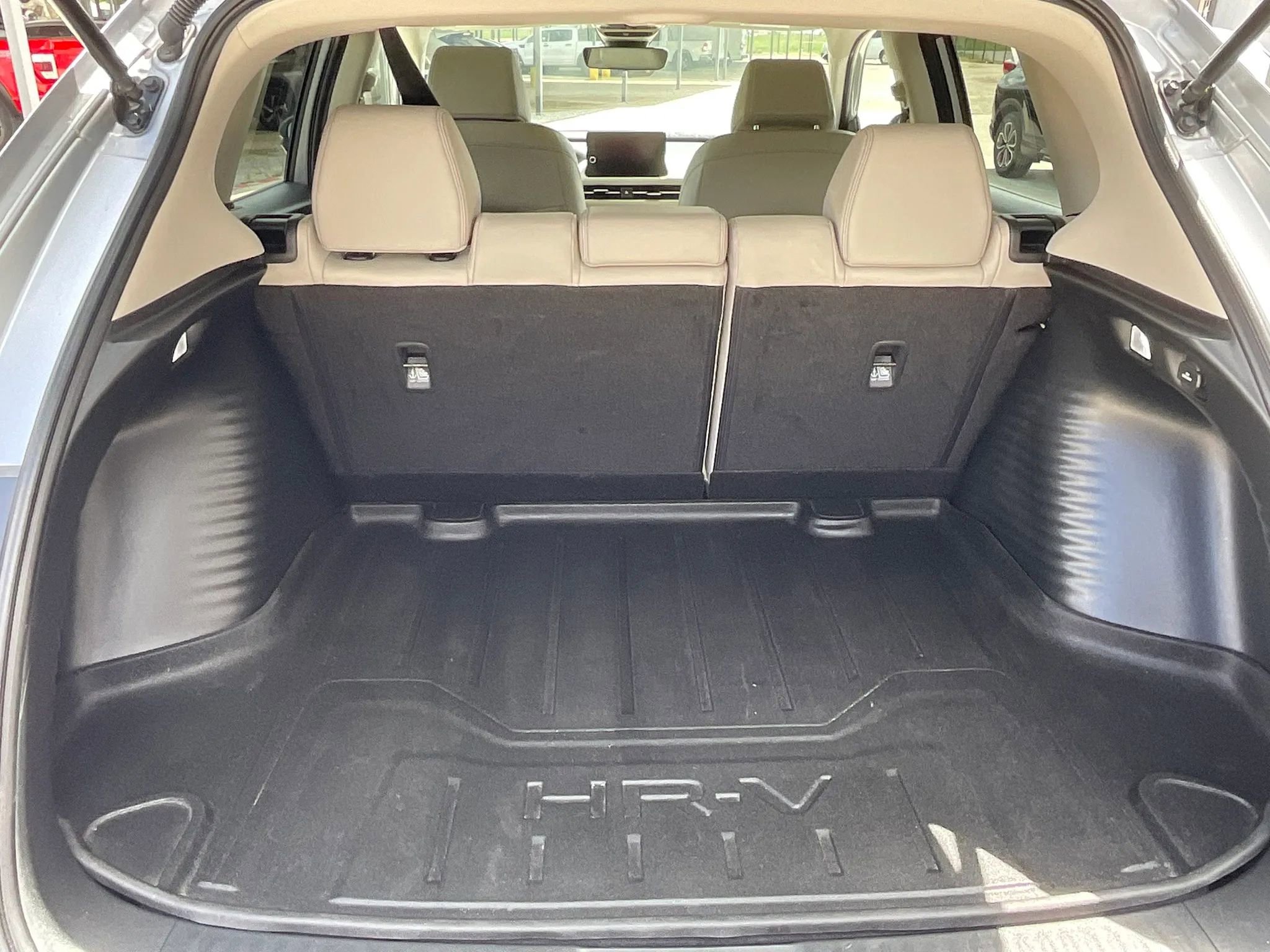 Used 2024 Honda HR-V EX-L image 16