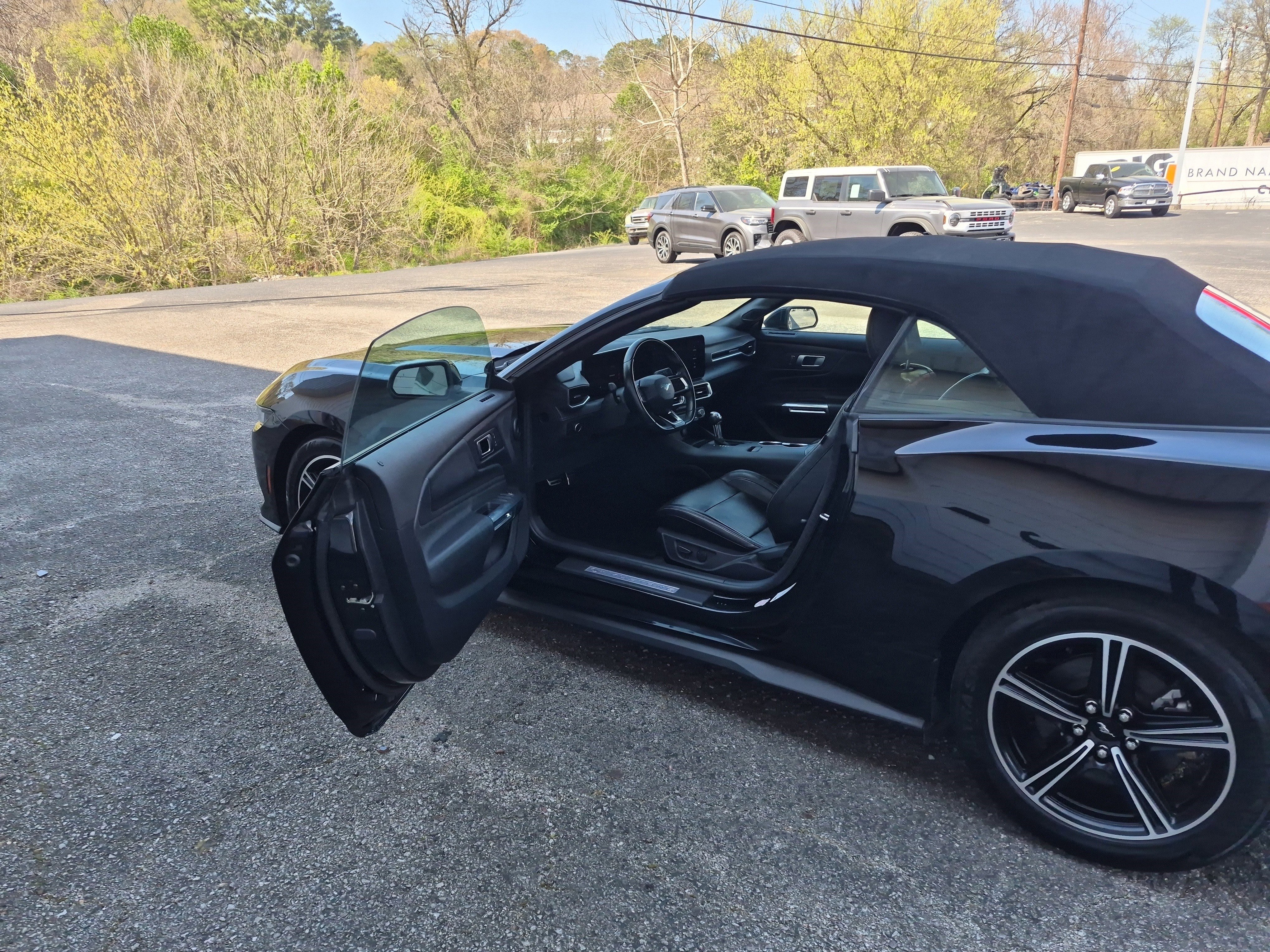 Used 2024 Ford Mustang Premium image 9