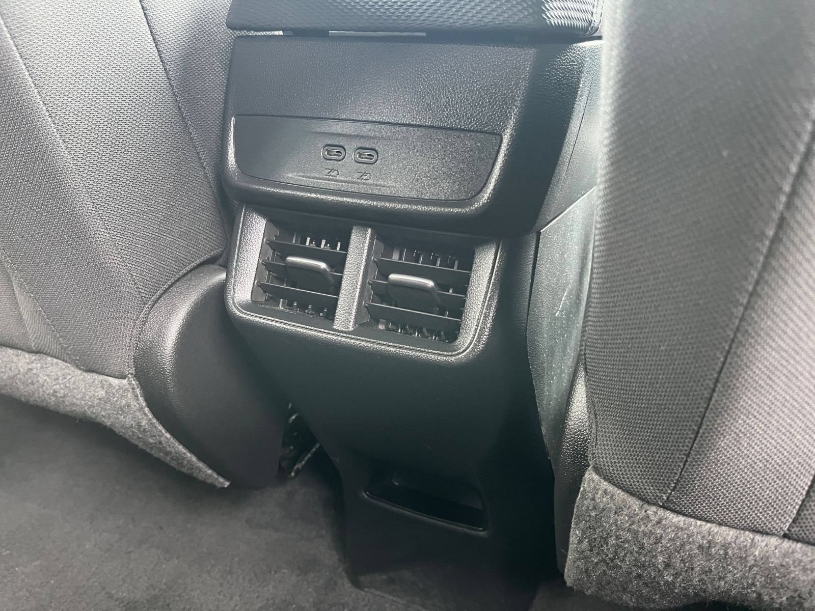 Used 2025 Chevrolet Equinox LT FWD image 25