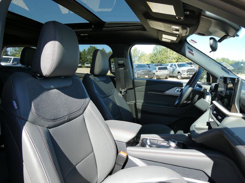 New 2027 Ford Explorer Active w/ Active Comfort Package AWD/4WD image 10