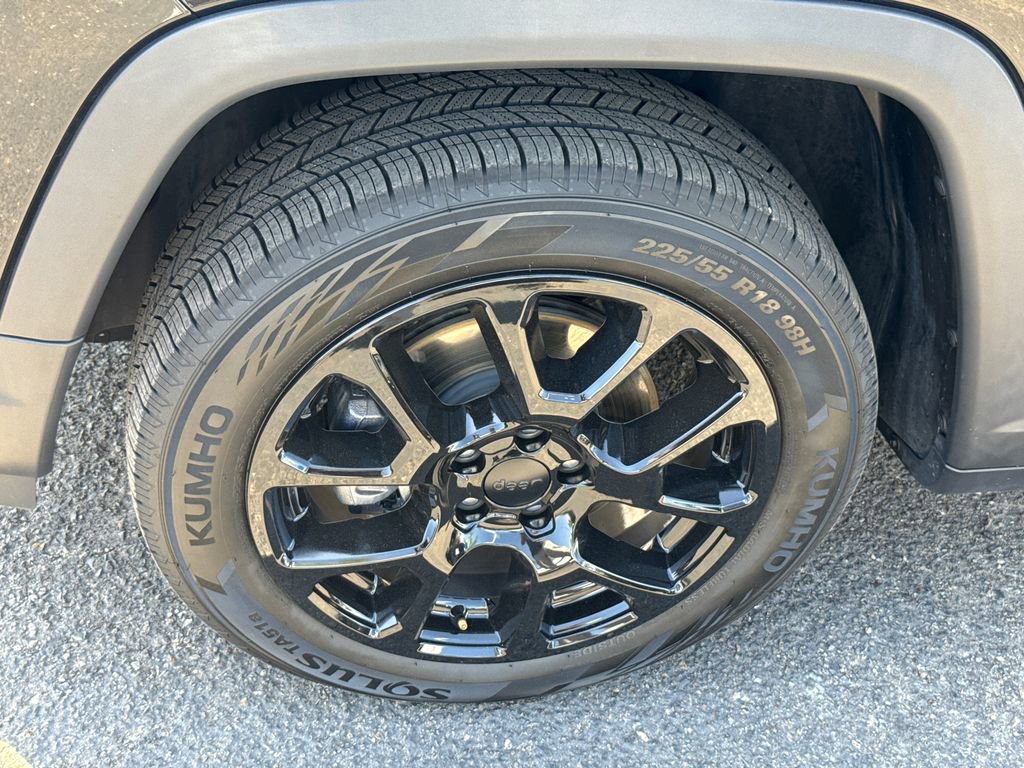 Certified 2022 Jeep Compass Latitude image 7