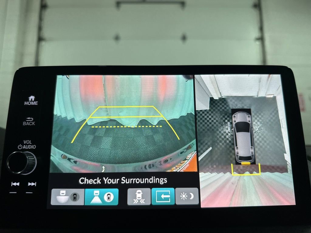 Used 2025 Honda Pilot Black Edition image 31