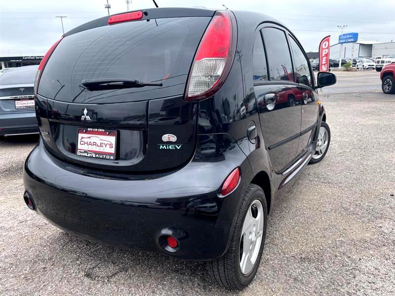 Used 2016 Mitsubishi i ES image 6