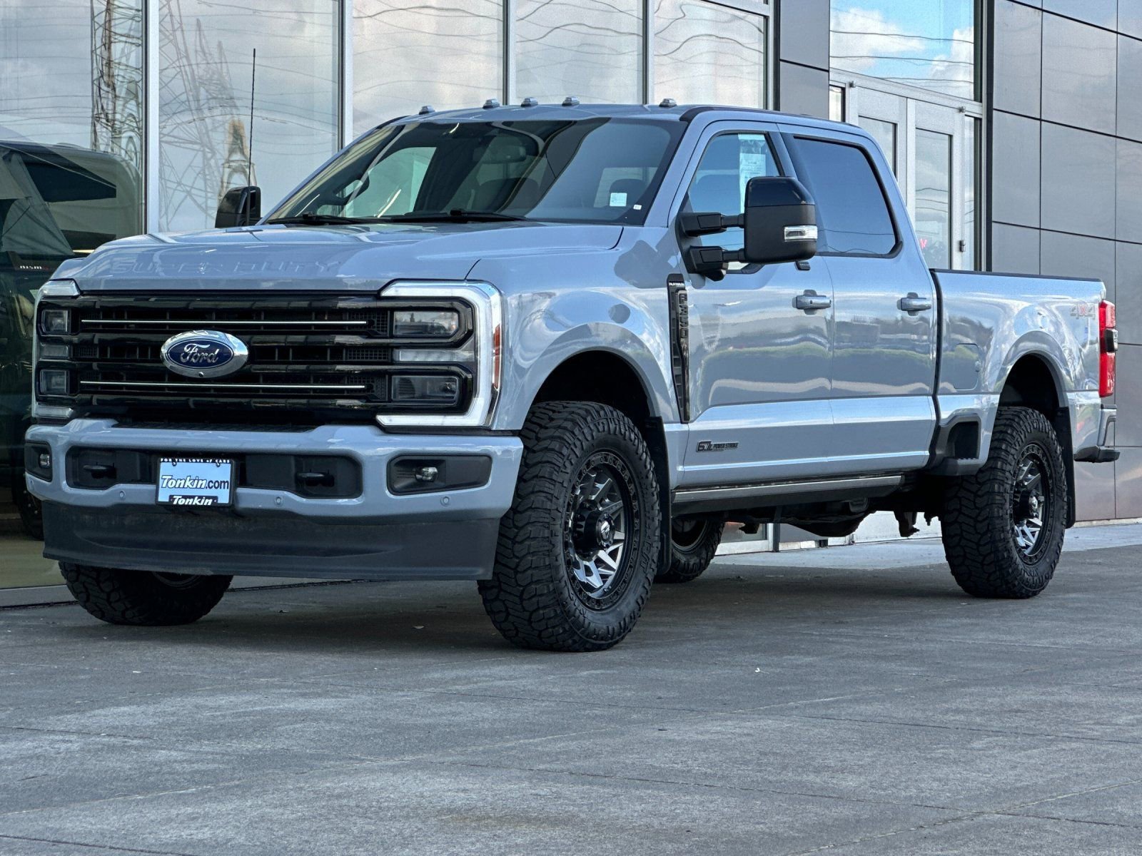 Used 2025 Ford F350 Platinum AWD/4WD image 7