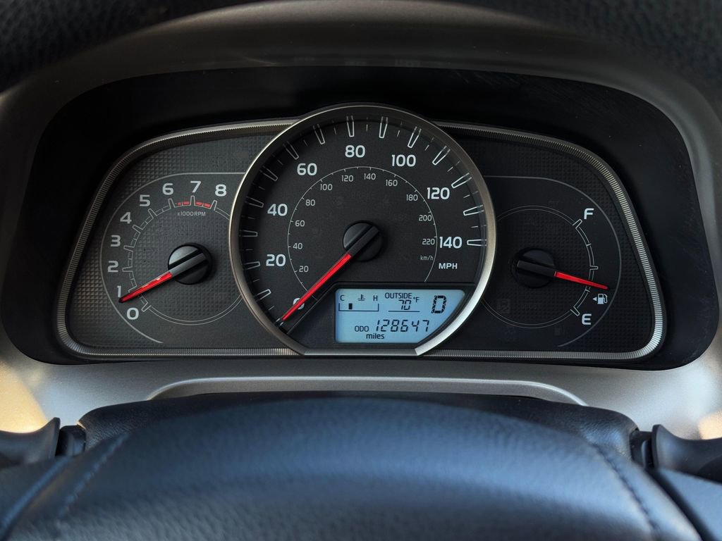 Used 2015 Toyota RAV4 XLE AWD/4WD image 15