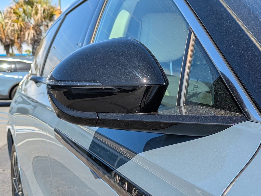 New 2026 Lincoln Nautilus Black Label image 12