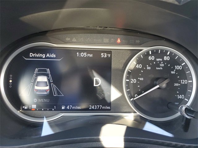 Used 2024 Nissan Versa SR w/ Trunk Package image 25