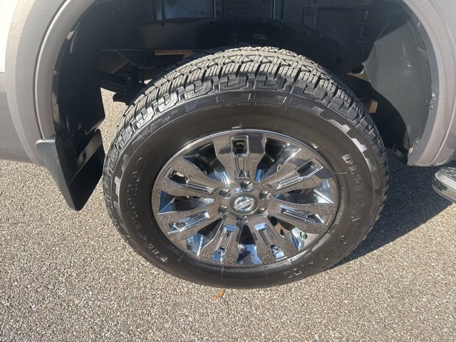 Used 2019 Nissan Titan Platinum Reserve image 23