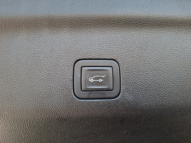 Used 2025 Chevrolet Tahoe Premier AWD/4WD image 29
