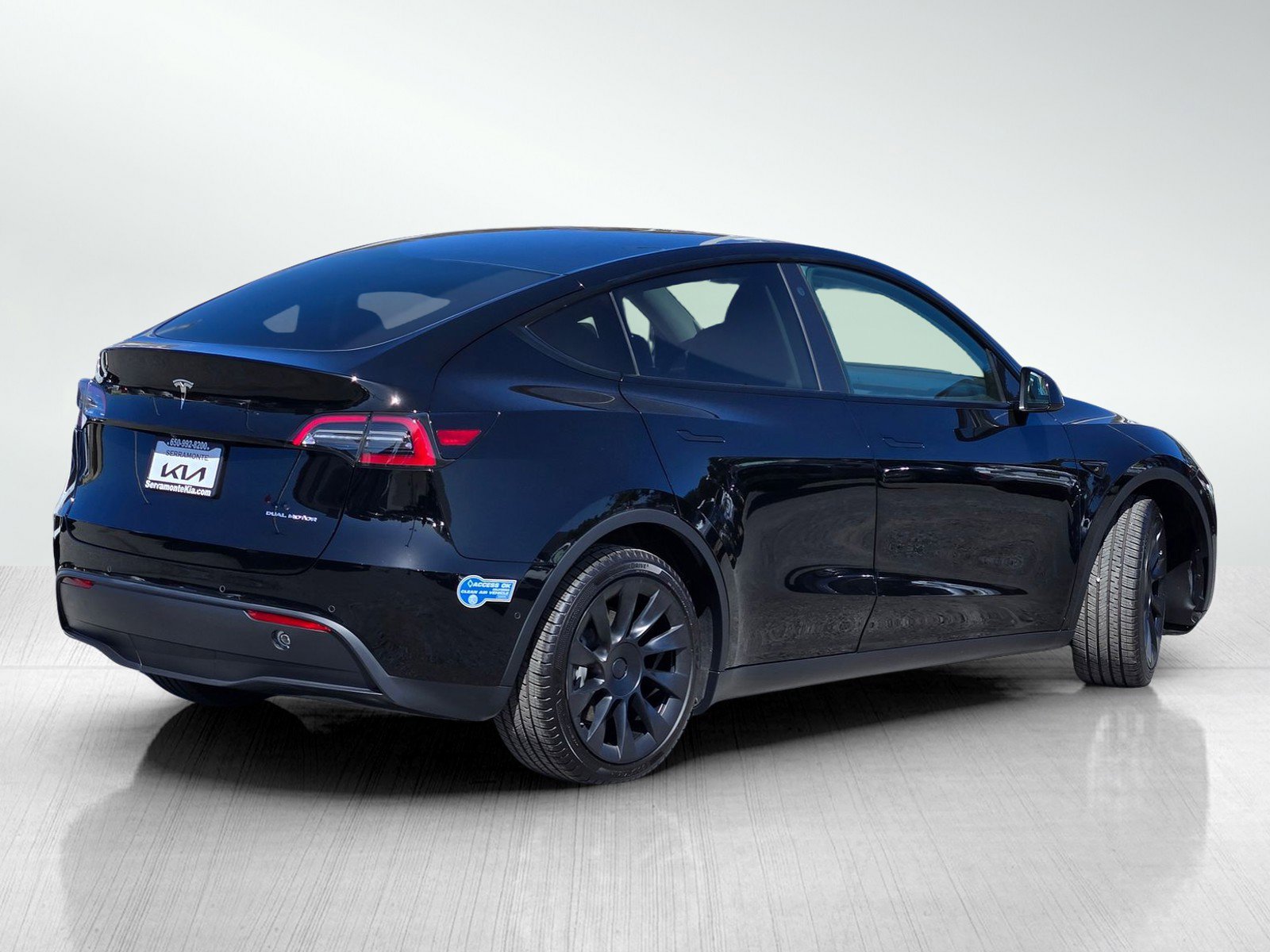 Used 2021 Tesla Model Y Long Range AWD/4WD image 4