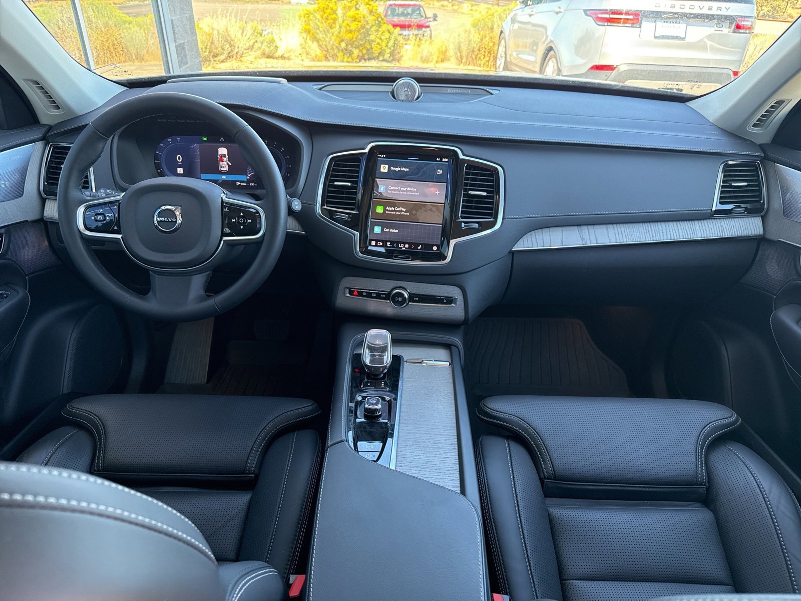 Certified 2025 Volvo XC90 B6 Ultra w/ Protection Package Premier image 17