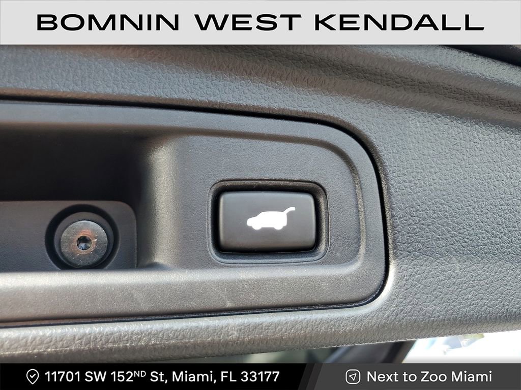 Used 2022 Honda Pilot Black Edition image 14