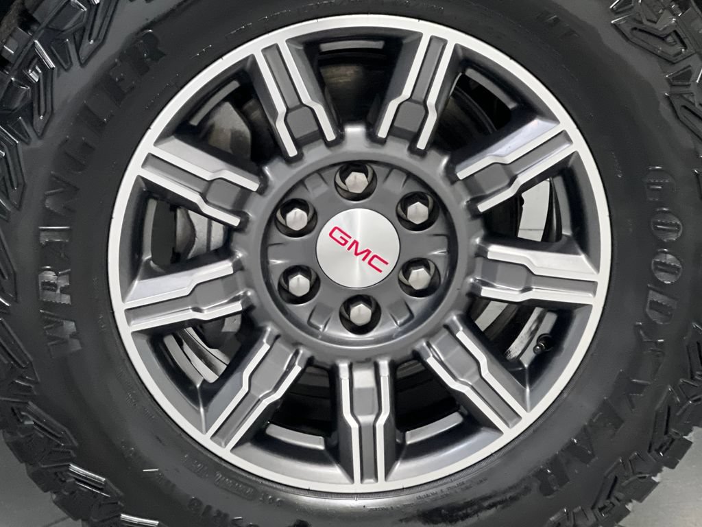 Used 2025 GMC Sierra 1500 AT4 AWD/4WD image 71