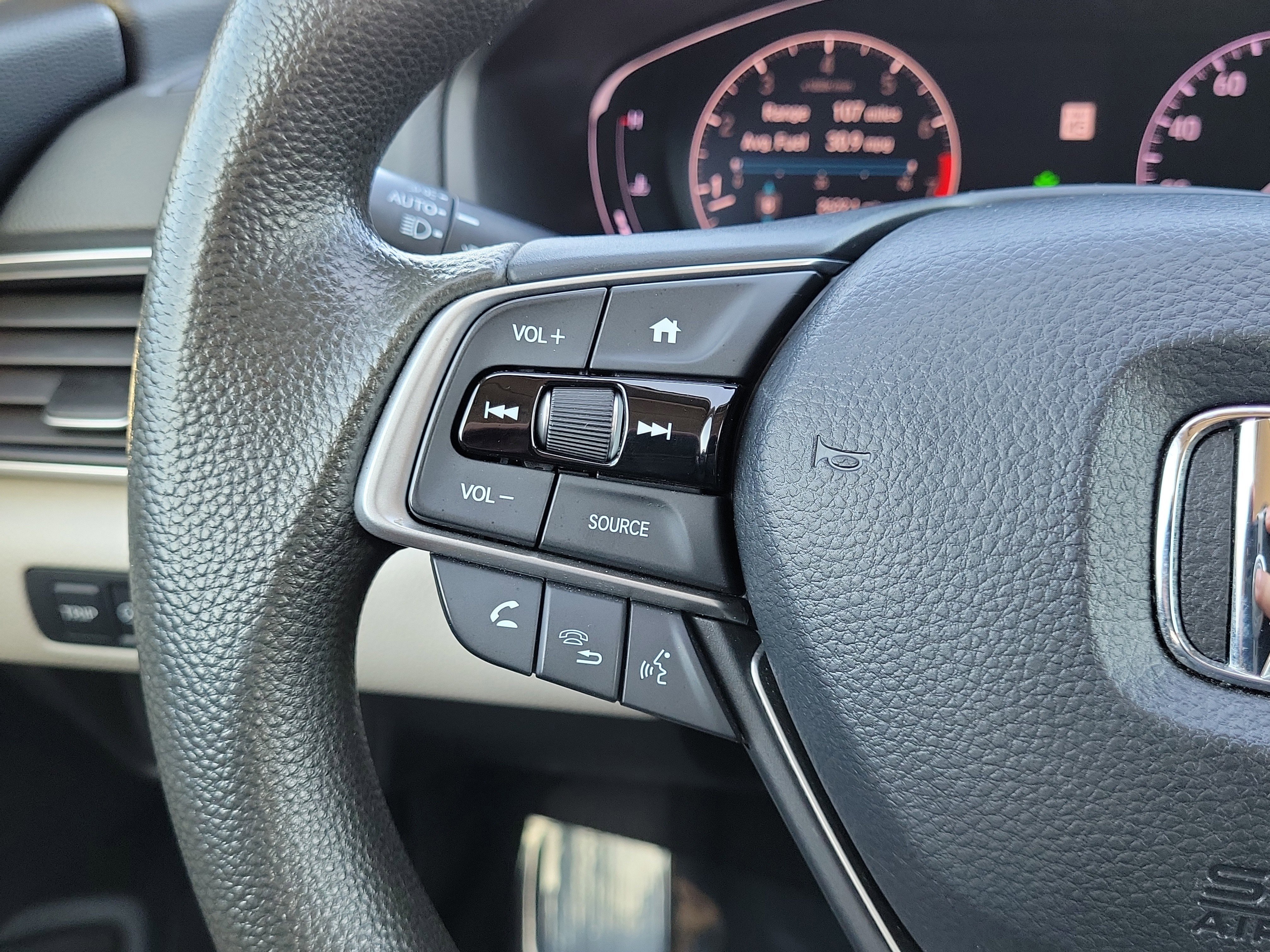 Used 2019 Honda Accord LX image 14