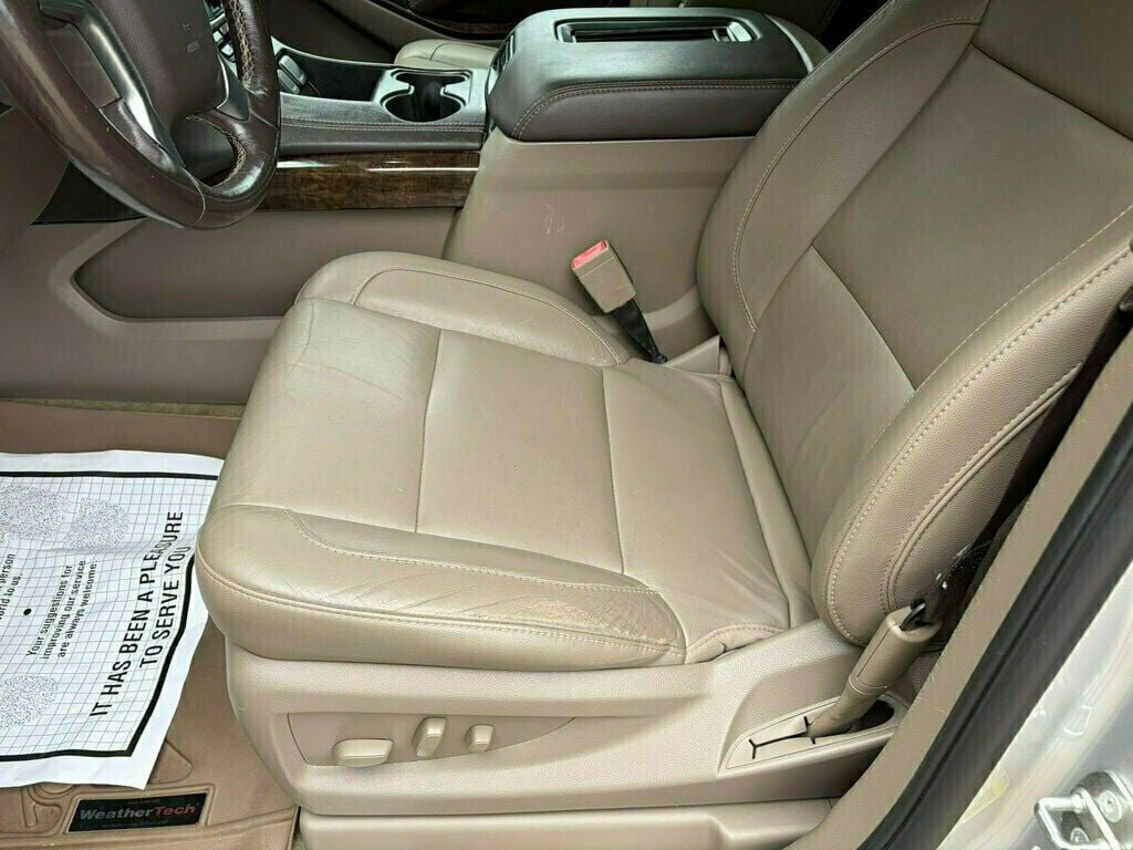 Used 2018 Chevrolet Suburban LT AWD/4WD image 28