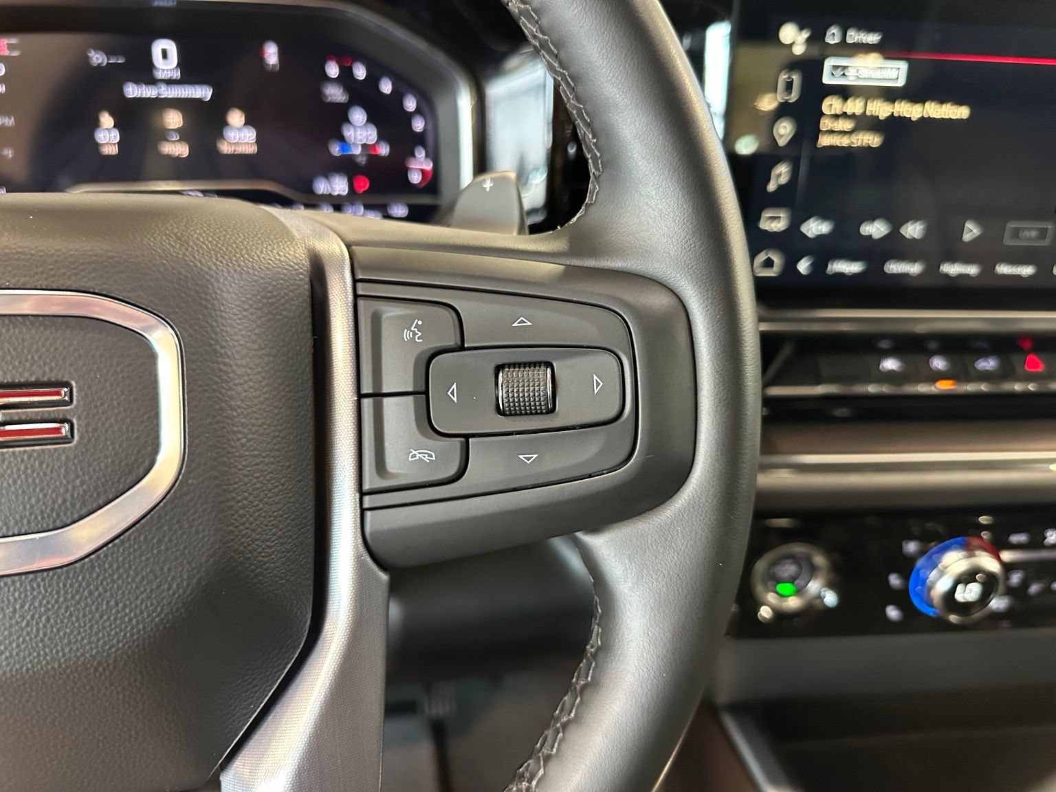 Used 2024 GMC Sierra 1500 SLT w/ SLT Premium Package AWD/4WD image 20