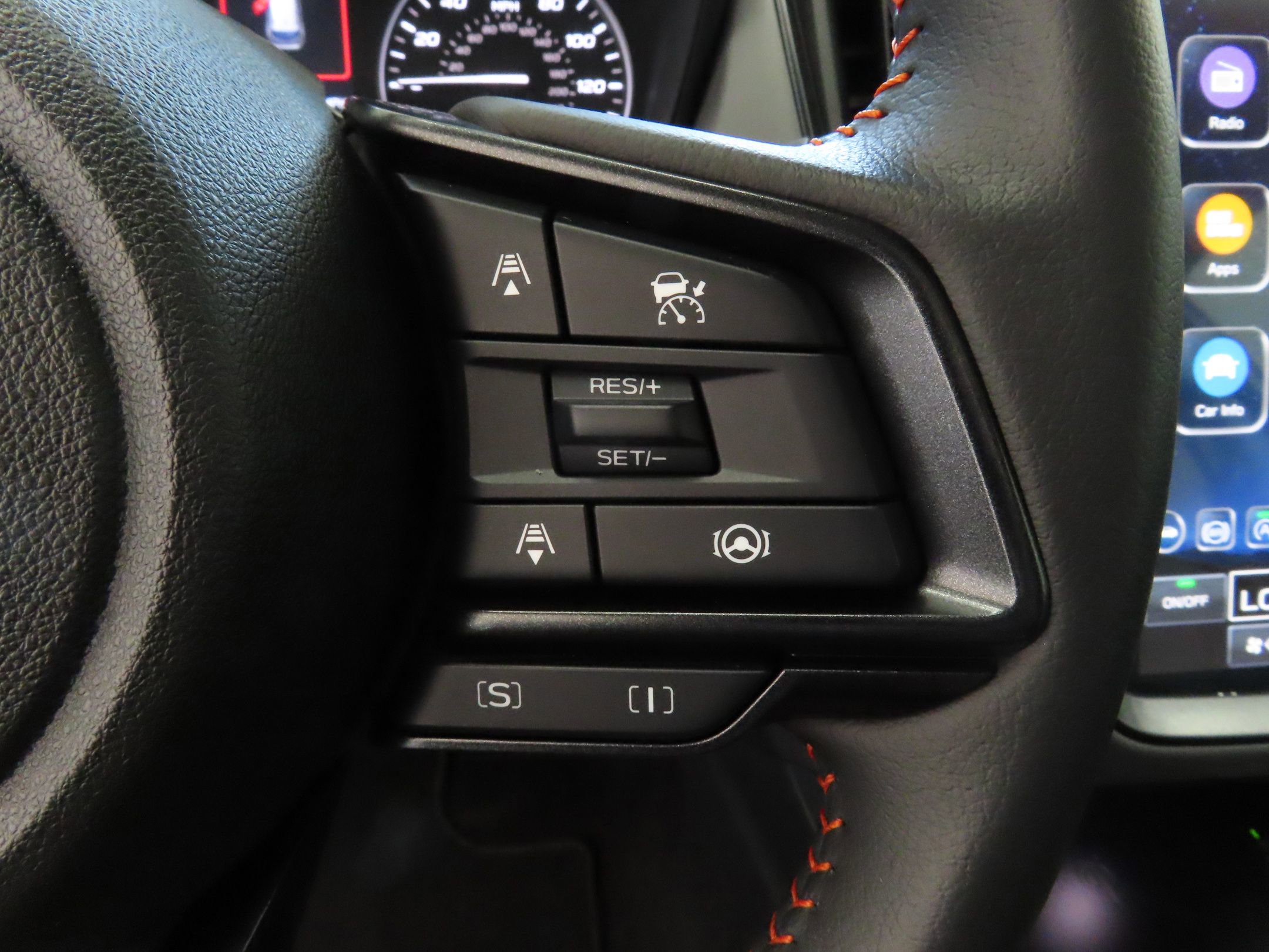 Certified 2025 Subaru Crosstrek 2.5i Limited w/ Crosstrek Mirror Package image 16