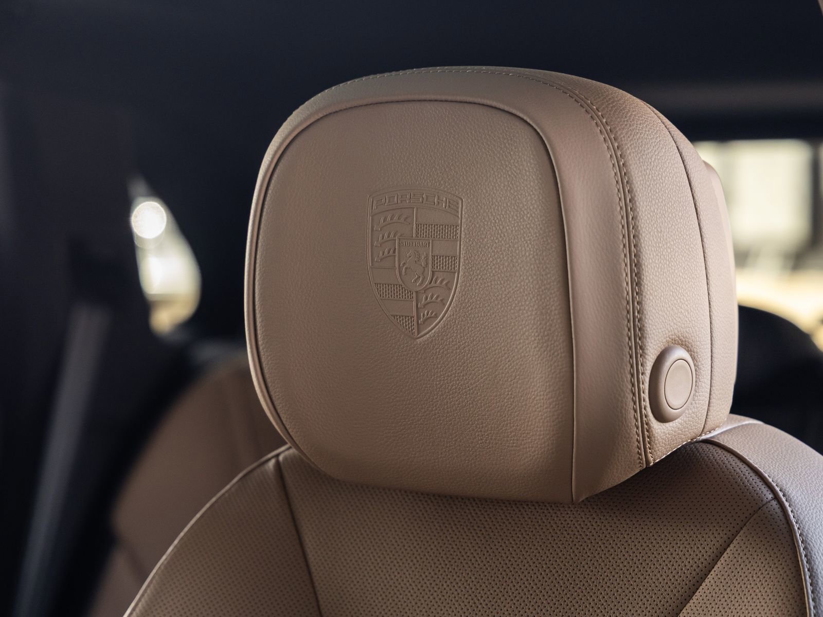 Certified 2026 Porsche Cayenne AWD/4WD image 26
