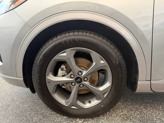 Used 2023 Ford Escape ST-Line w/ Tech Pack #1 FWD image 9