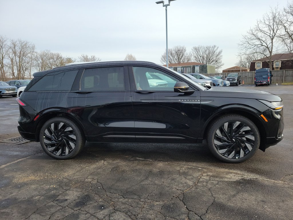 New 2026 Lincoln Nautilus Reserve AWD/4WD image 3