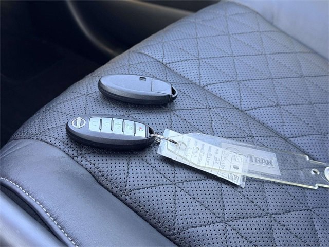 Used 2023 Nissan Murano Platinum image 3