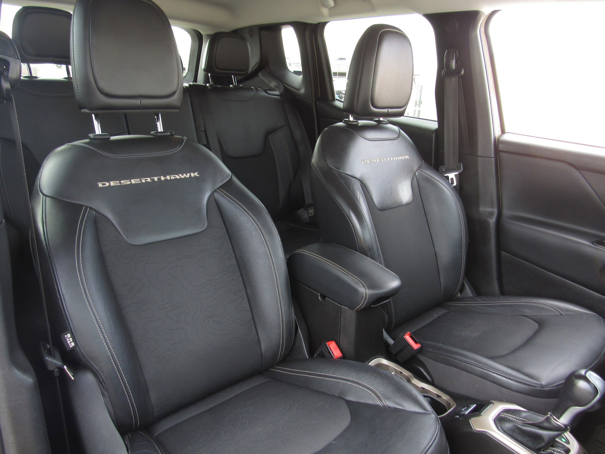 Used 2017 Jeep Renegade Trailhawk image 10