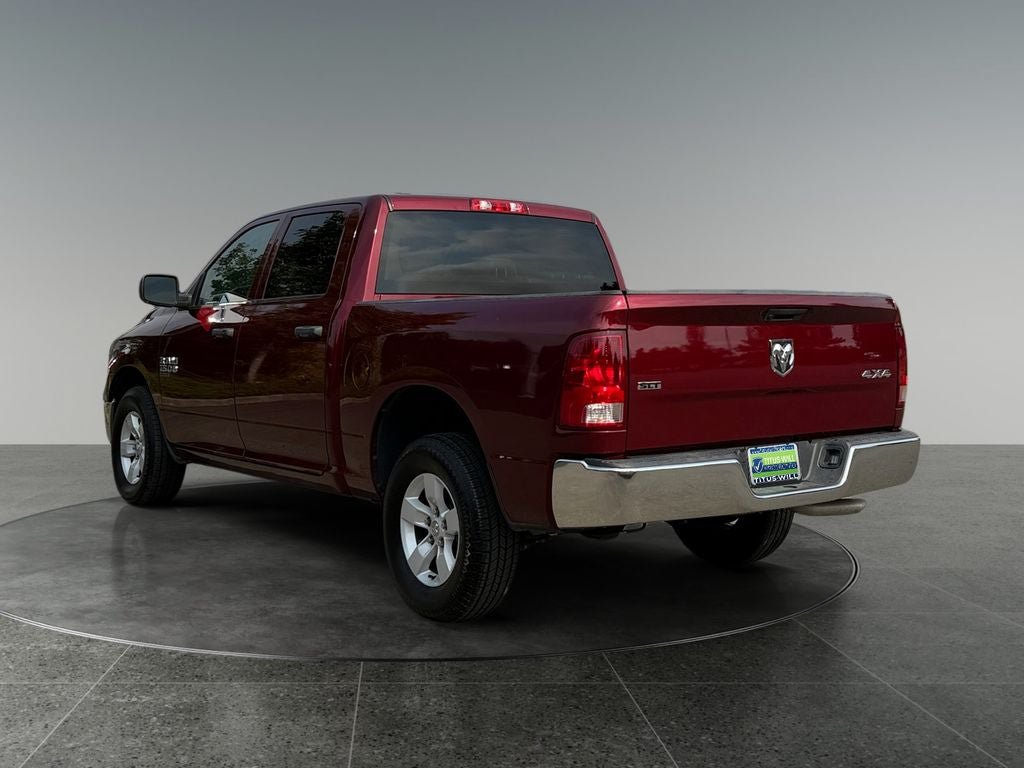 Used 2022 RAM 1500 Classic SLT AWD/4WD image 7