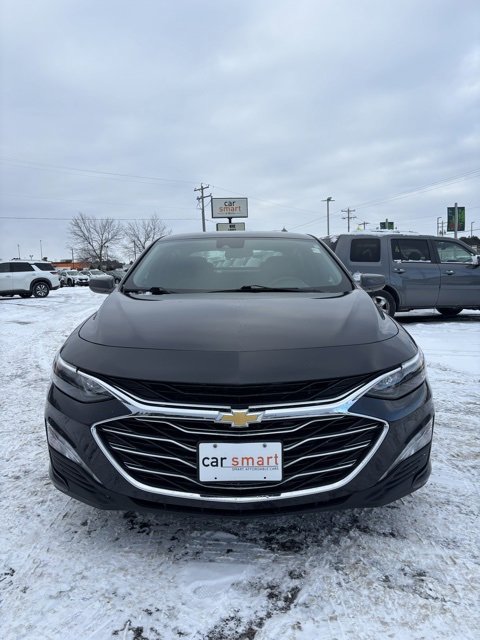 Used 2023 Chevrolet Malibu LT image 2