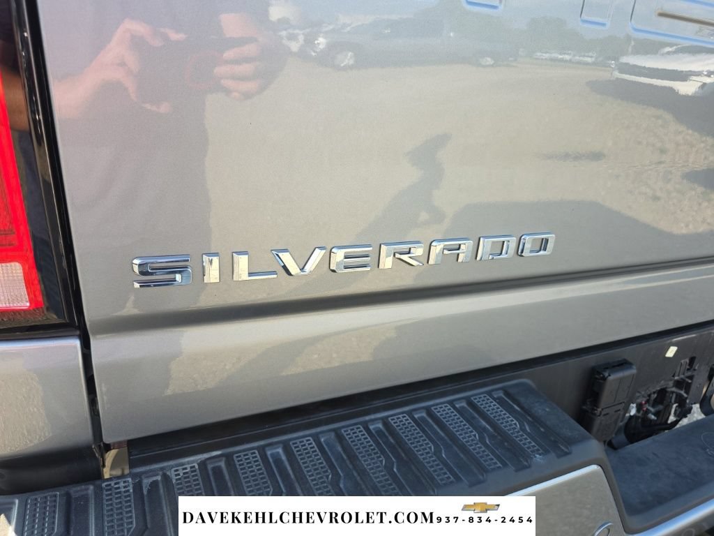 Used 2026 Chevrolet Silverado 2500 High Country w/ High Country Premium Package AWD/4WD image 45