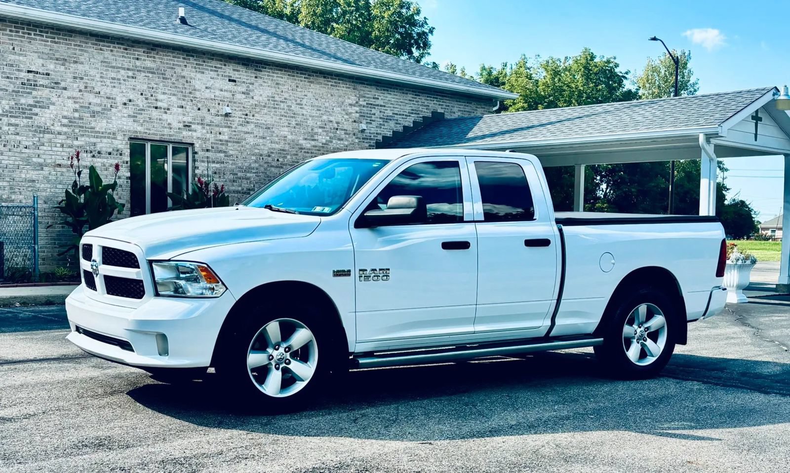 Used 2014 RAM 1500 Express AWD/4WD image 9