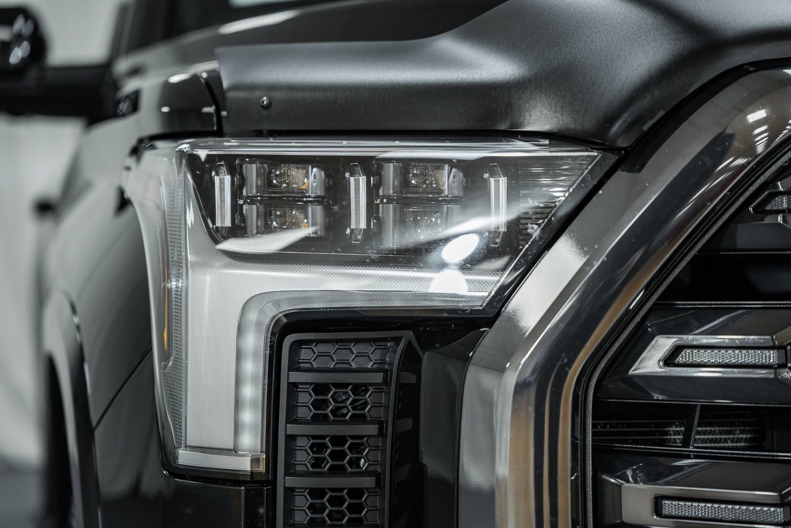 Used 2023 Toyota Tundra Platinum image 7