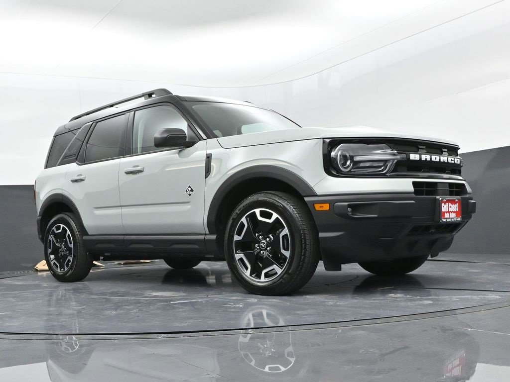Used 2024 Ford Bronco Sport Outer Banks w/ Tech Package image 26