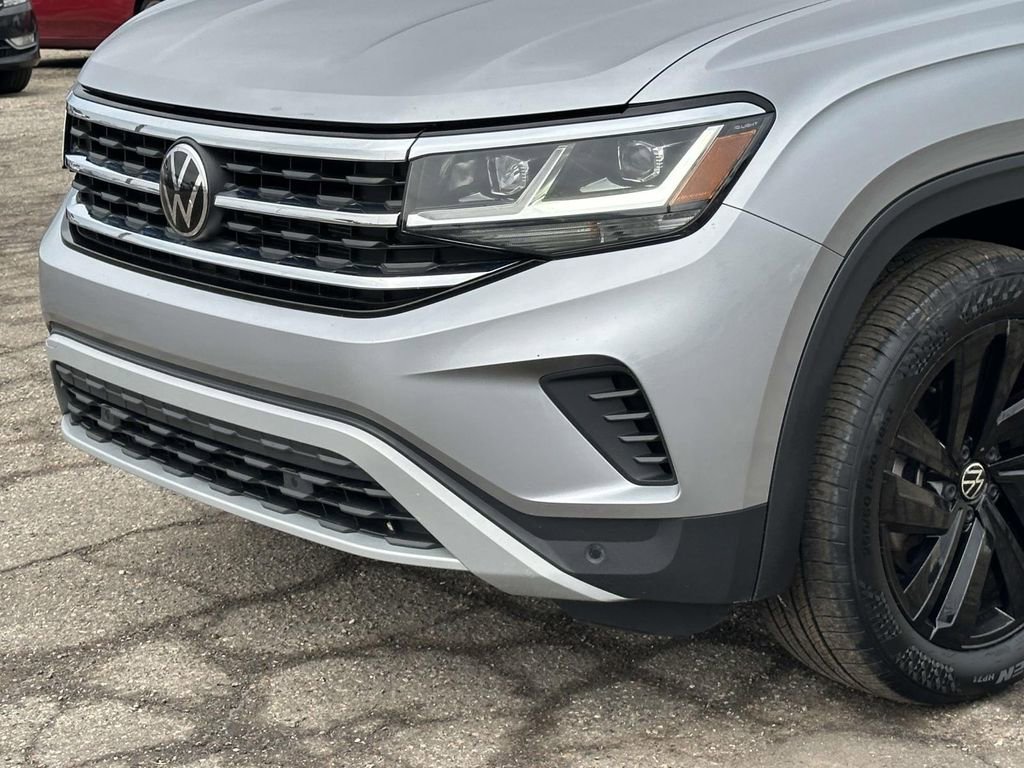 Used 2023 Volkswagen Atlas Cross Sport SE w/ Panoramic Sunroof Package image 8