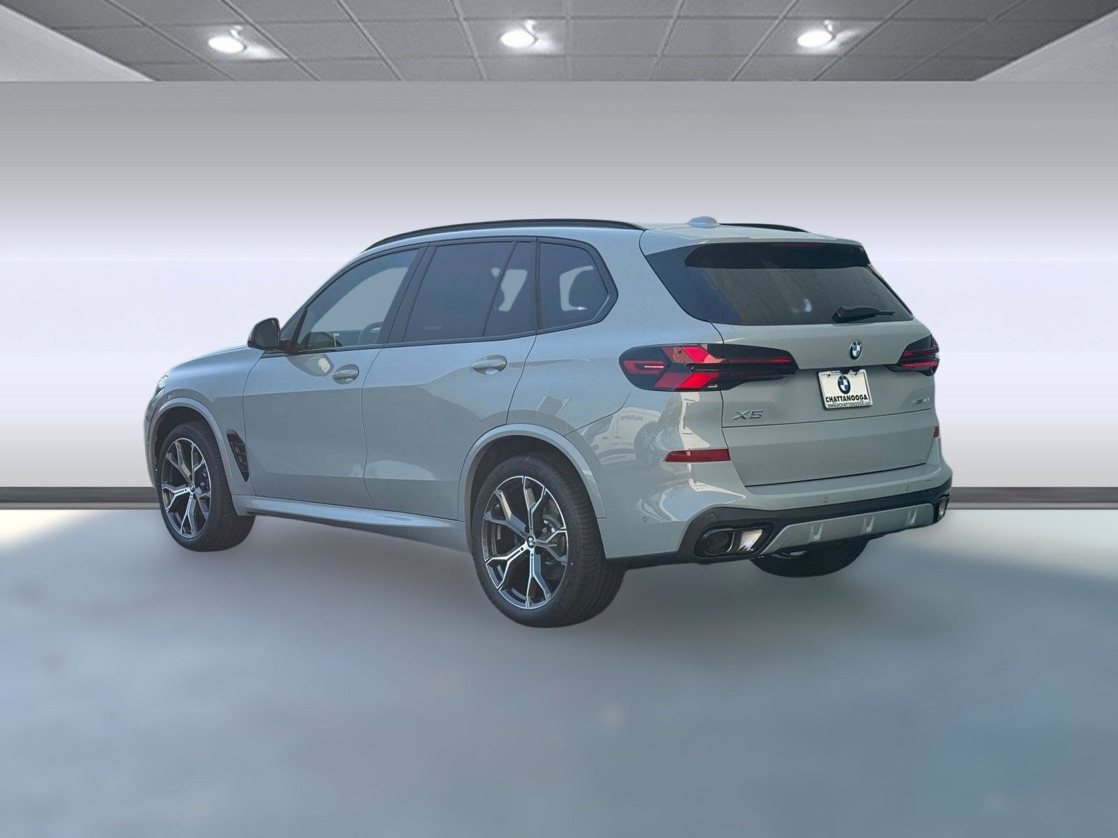New 2026 BMW X5 sDrive40i w/ M Sport Package image 3