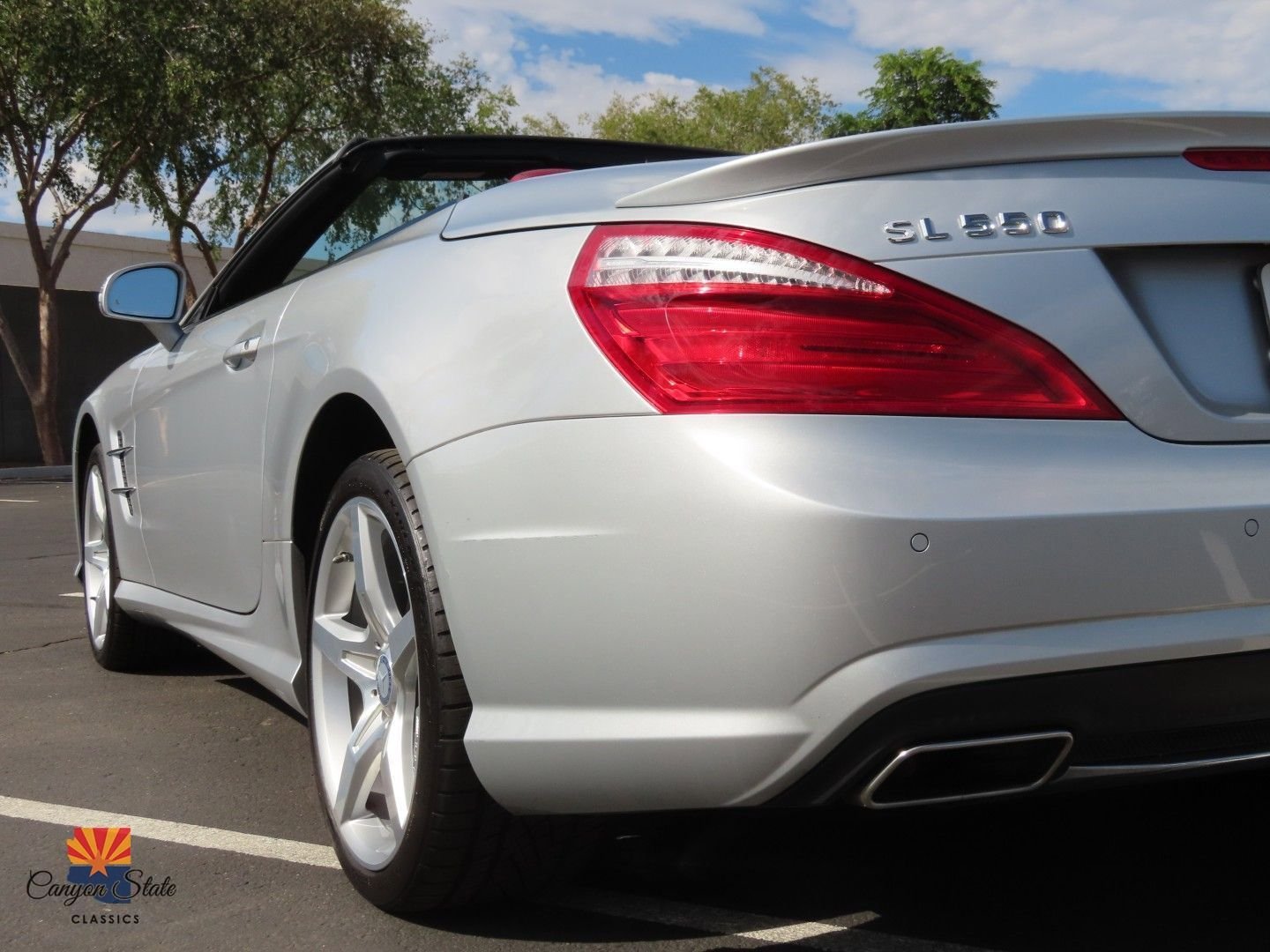 Used 2013 Mercedes-Benz SL 550 image 26
