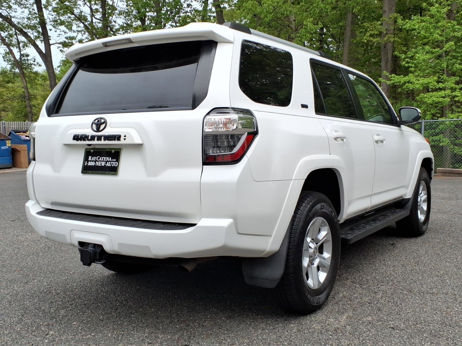Used 2020 Toyota 4Runner SR5 Premium w/ Moonroof Package AWD/4WD image 24