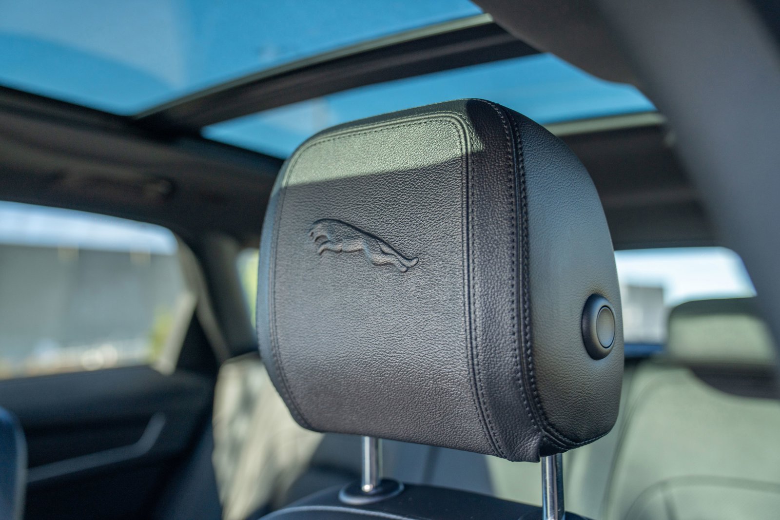 Used 2021 Jaguar F-PACE S AWD/4WD image 13