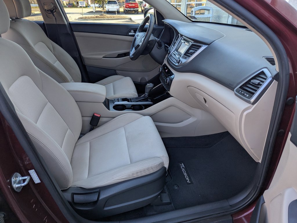 Used 2017 Hyundai Tucson Sport image 19