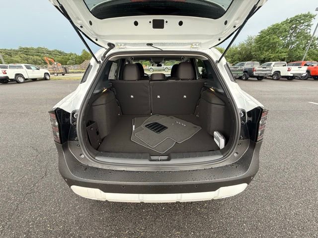 New 2025 Nissan Kicks SV image 13