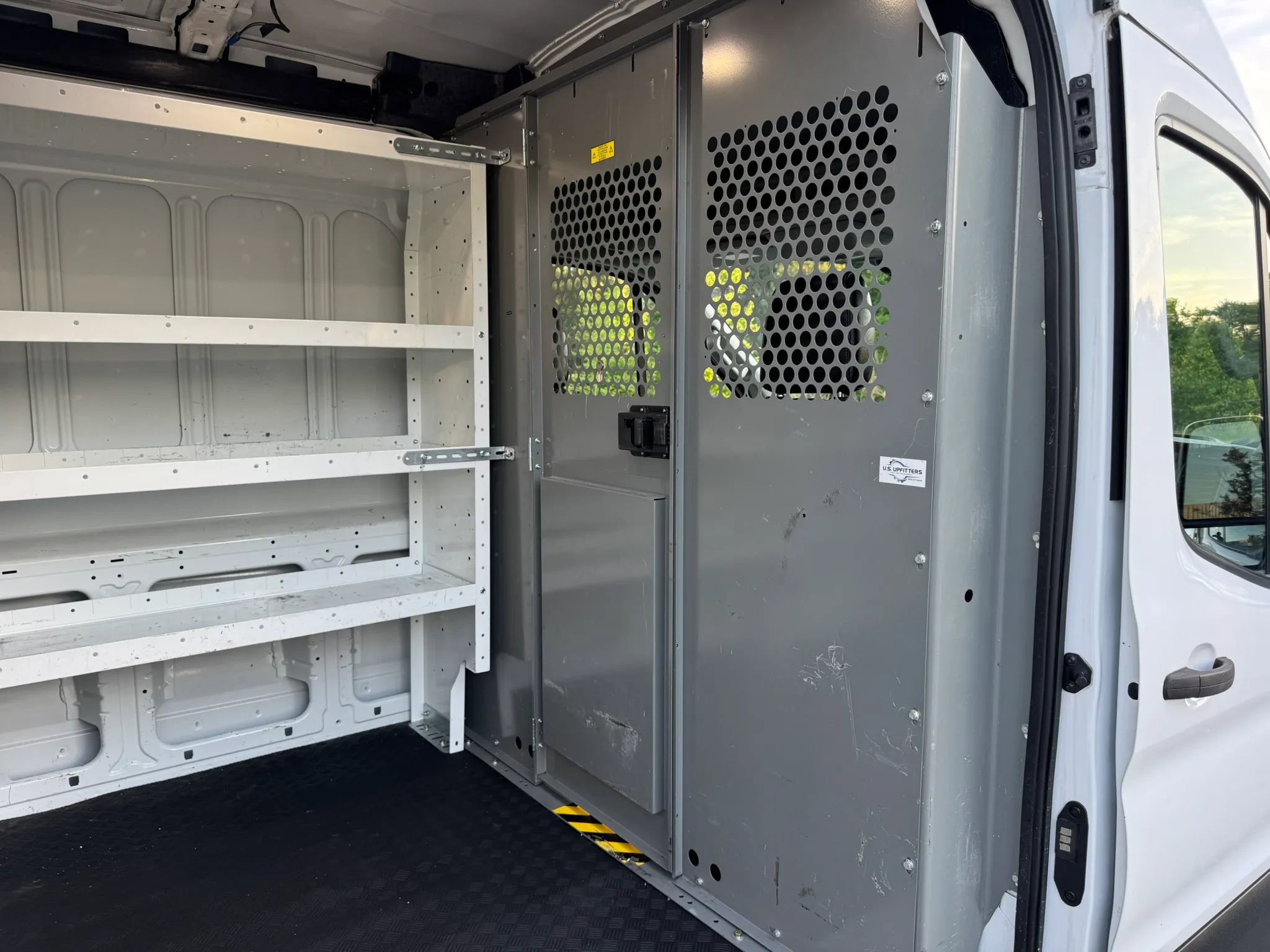 Used 2020 Ford Transit 250 Medium Roof RWD image 19